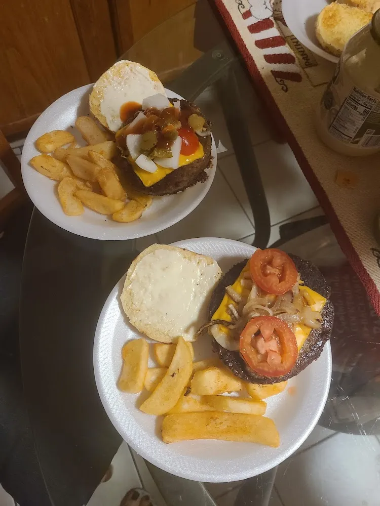 Deluxe Burger